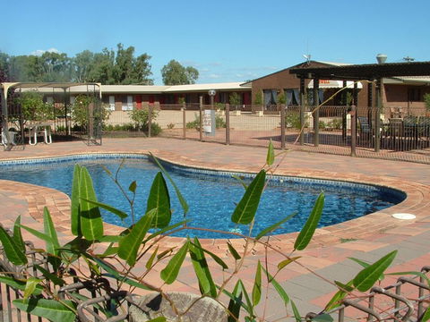Newell Motor Inn - Holiday Adelaide 5