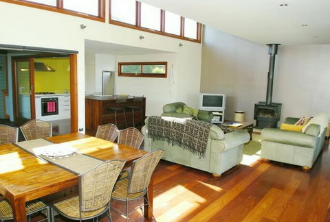 Carmelone Gerroa - Holiday Adelaide 1
