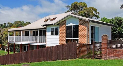 Beach House On Kendalls - Holiday Adelaide 1