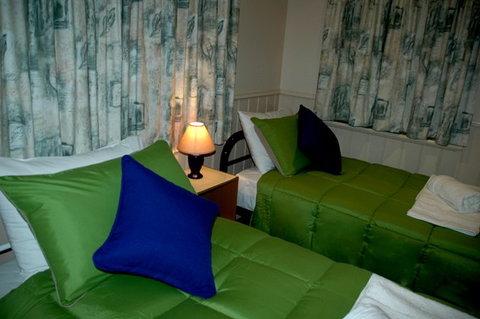 Carrs Hunter Valley Macadamia Farm Guest House - Holiday Adelaide 2