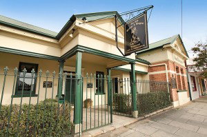 The Old George And Dragon Guesthouse - Holiday Adelaide 1