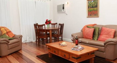 Avoca House Bed And Breakfast - Holiday Adelaide 1