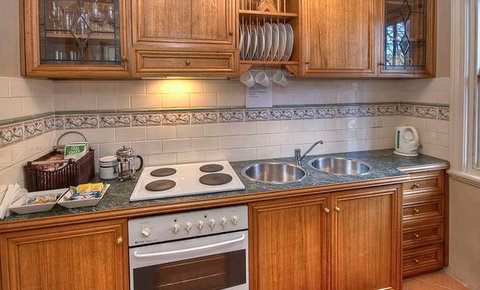 Bridal Falls Cottage - Holiday Adelaide 1