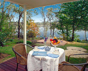 Blue Mountains Lakeside Bed And Breakfast - Holiday Adelaide 5