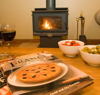Bingle Tree Retreat - Holiday Adelaide