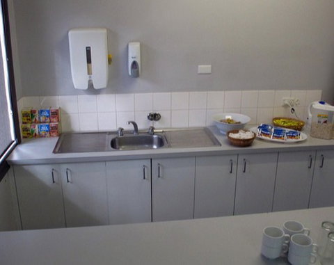 Cables Lodge Accommodation - Holiday Adelaide 1