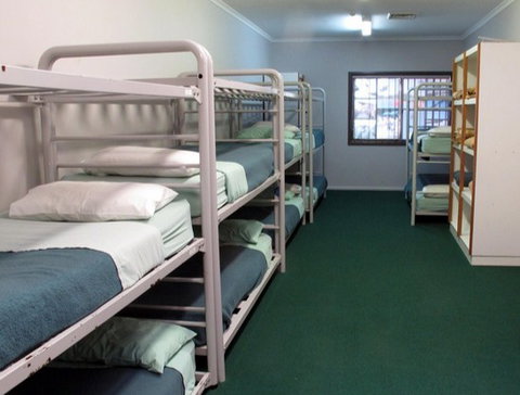 Cables Lodge Accommodation - Holiday Adelaide 5