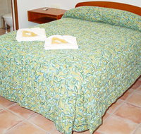 R  R  Woodgate Beach - Holiday Adelaide