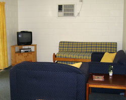 Sunlover Lodge Holiday Units And Cabins - Holiday Adelaide 2