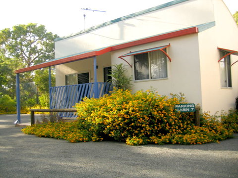 Sunlover Lodge Holiday Units And Cabins - Holiday Adelaide 3