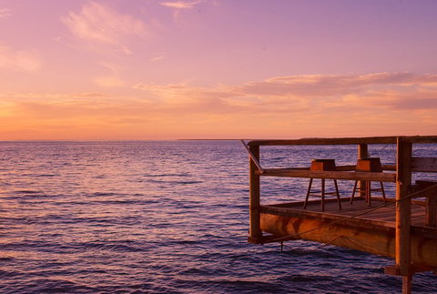 Straddie Bungalows - Holiday Adelaide 3