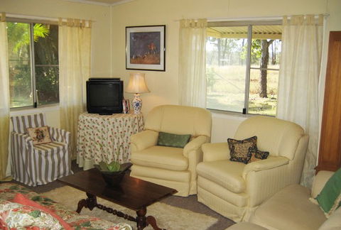 Flag Springs Bush Retreat - Holiday Adelaide 3