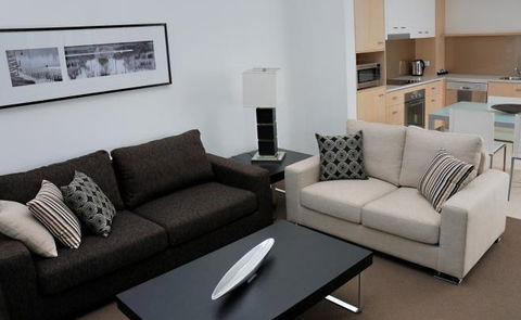 The Chancellor Executive Apartments - Holiday Adelaide 1