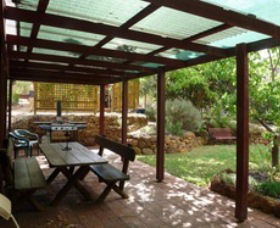 Karri Patch Cottage - Holiday Adelaide 0