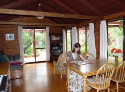 Karri Patch Cottage - Holiday Adelaide 2