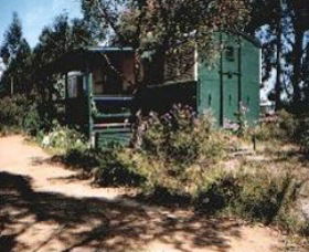 Uhuru Chalets - Holiday Adelaide 0