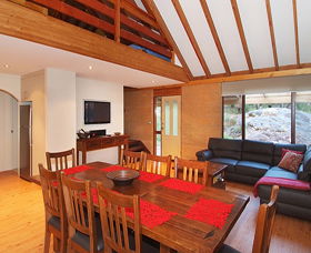 Woodstone Cottages - Holiday Adelaide 0