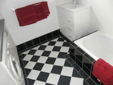 Adair Apartment - Holiday Adelaide 5