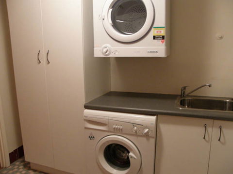 Adair Apartment - Holiday Adelaide 6