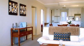Churchill Apartments - Holiday Adelaide 0