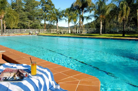 Australis Retreat At Wisemans - Holiday Adelaide 6