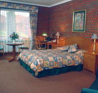 Sovereign Park Motor Inn - Holiday Adelaide