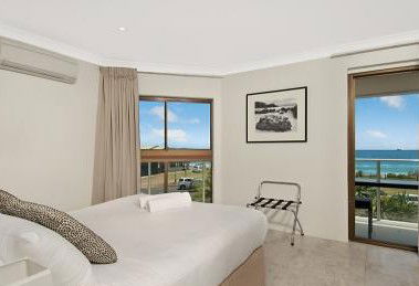Bayview Beachfront Apartments - Holiday Adelaide 1