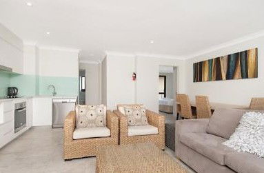 Bayview Beachfront Apartments - Holiday Adelaide 4