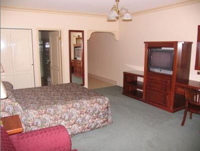 The Lawson Motor Inn - Holiday Adelaide 1