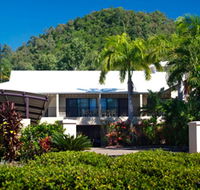 Comfort Inn  Suites Trinity Beach Club - Holiday Adelaide