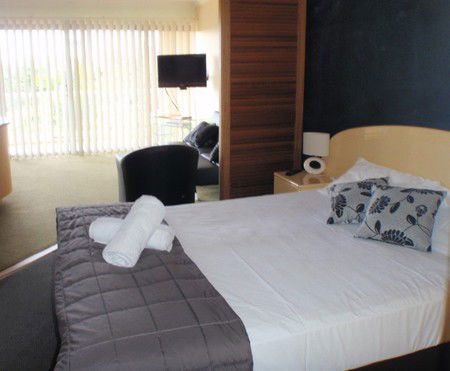 Rays Resort Apartments - Holiday Adelaide 3