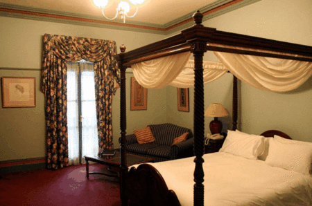 The Yarra Glen Grand Hotel - Holiday Adelaide