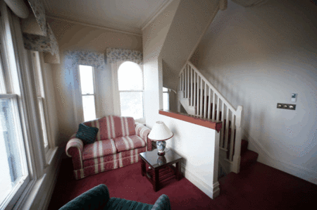 The Yarra Glen Grand Hotel - Holiday Adelaide 3