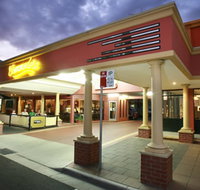 The Commodore Motor Inn - Holiday Adelaide