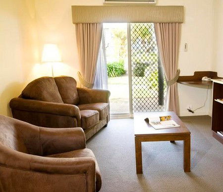 Glen Iris WA Holiday Adelaide