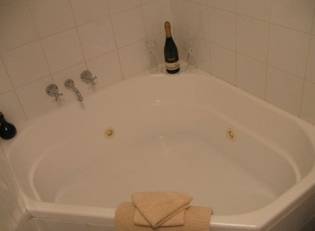 Harrow Cottages - Holiday Adelaide 2