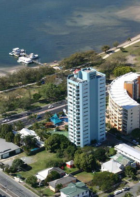 Palmerston Tower - Holiday Adelaide 0