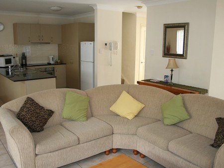 Pacific Sun Gold Coast Holiday Townhouse - Holiday Adelaide 0