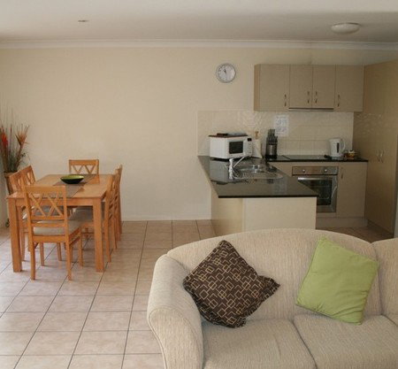 Pacific Sun Gold Coast Holiday Townhouse - Holiday Adelaide 2