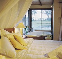 Lake Weyba Cottages - Holiday Adelaide