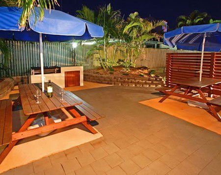 Coral Sea Apartments - Holiday Adelaide 1