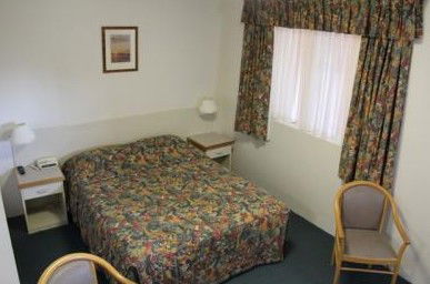 AZA Motel - Holiday Adelaide 1