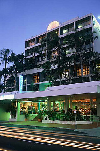Cairns Sunshine Tower Hotel - Holiday Adelaide 0