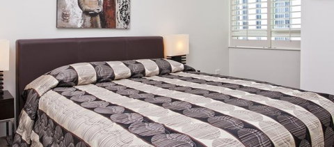 Mint Broadbeach - Holiday Adelaide 1