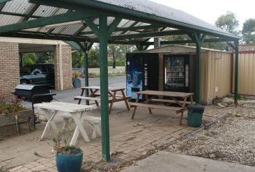 Peppinella Motel - Holiday Adelaide 3