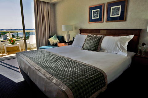 Novotel Sydney Brighton Beach - Holiday Adelaide 1