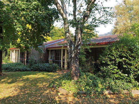 Bright Highland Valley Cottages - Holiday Adelaide 5