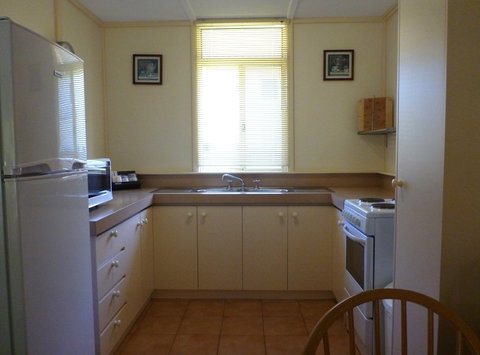 Park Avenue Holiday Units - Holiday Adelaide 5