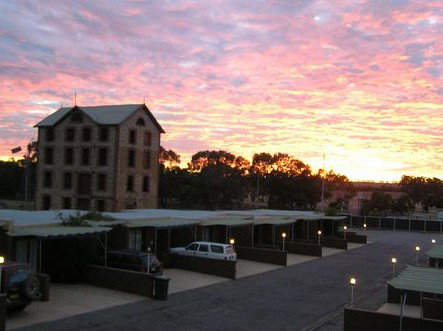 Old Mill Motel, Dongara - Holiday Adelaide 0