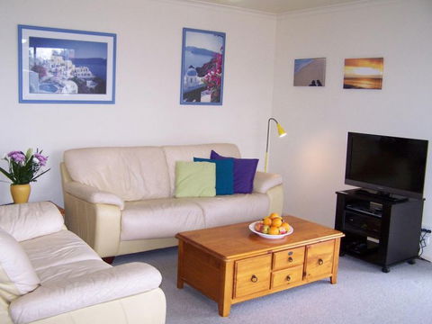 Beachfront Units Merimbula - Holiday Adelaide 6